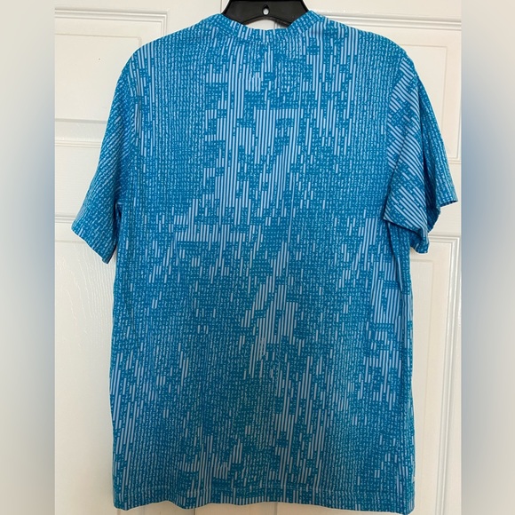 Nike dri-fit tee, sz M, blue geometrical - Picture 1 of 4